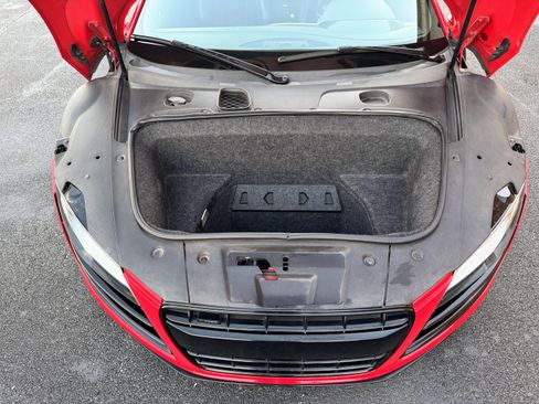 Used 2011 Audi R8 V10 AWD/4WD image 12