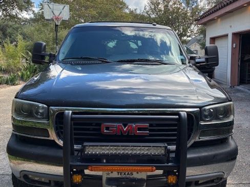 Used 2003 GMC Yukon XL 2500 SLT w/ 1SD Preferred Equipment Group image 5