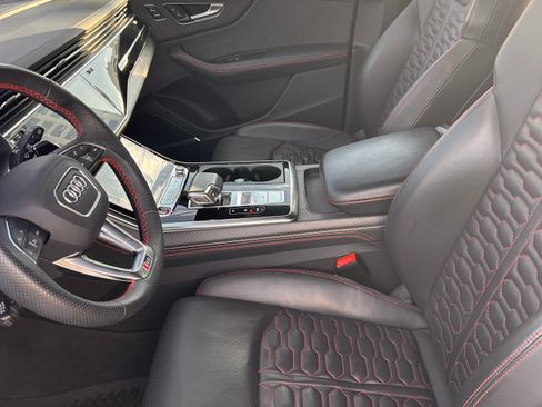 Used 2024 Audi RS Q8 AWD/4WD image 21