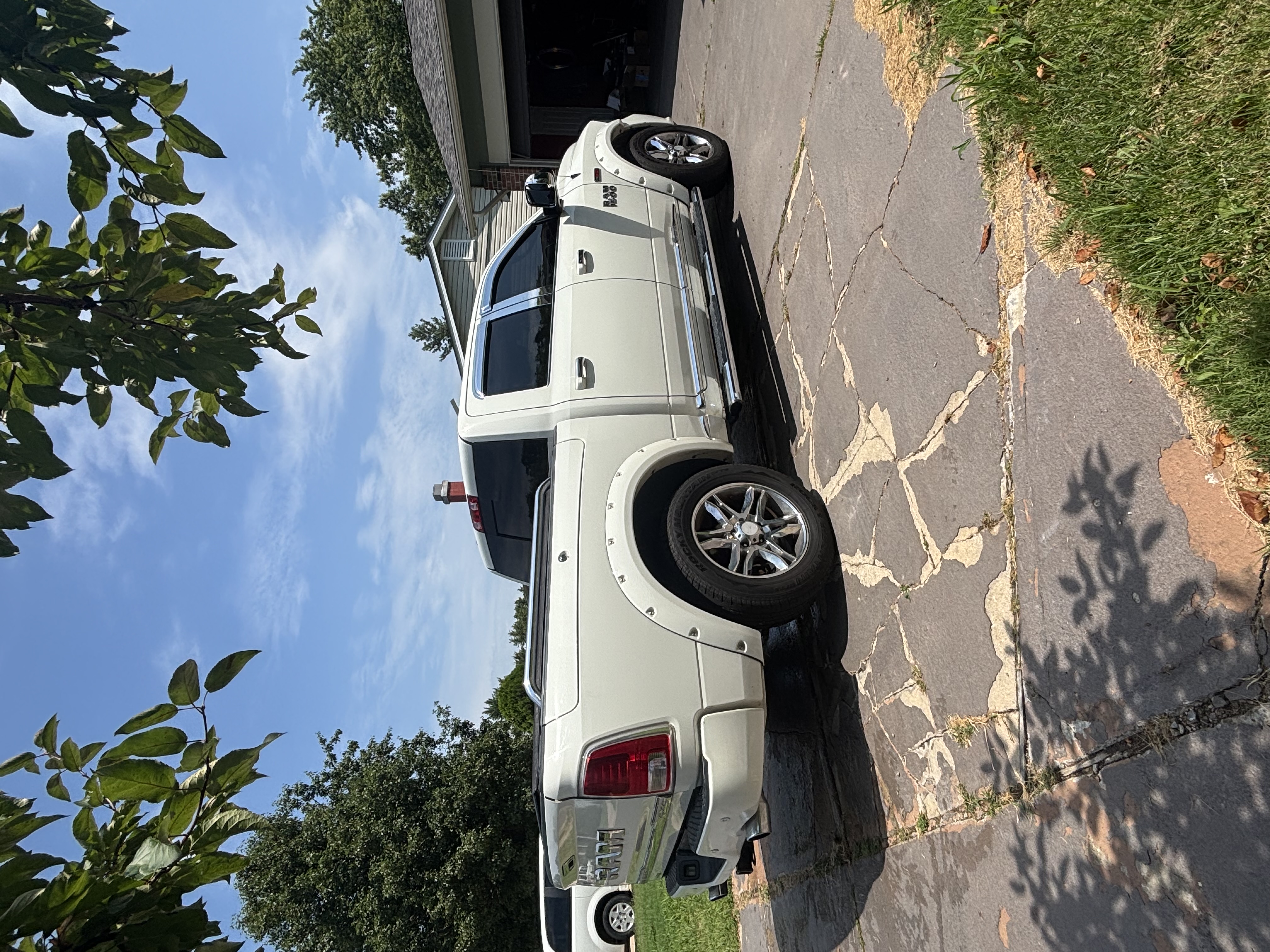 Used 2016 RAM 1500 Limited AWD/4WD image 11