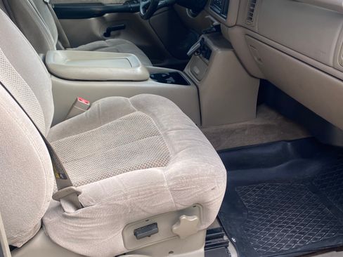 Used 2002 Chevrolet Silverado 2500 LS w/ Electrical Convenience Pkg image 11