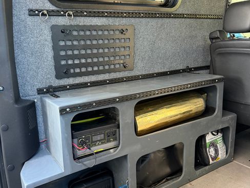 Used 2021 Mercedes-Benz Sprinter 2500 image 17