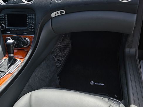 Used 2005 Mercedes-Benz SL 500 image 16