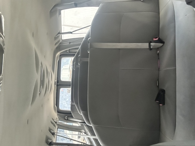 Used 2008 Ford E-350 and Econoline 350 XLT RWD image 2