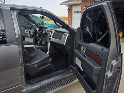 Used 2014 Ford F150 Lariat w/ Equipment Group 502A Luxury image 1