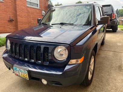 Used 2014 Jeep Patriot Latitude w/ Sun/Sound Group