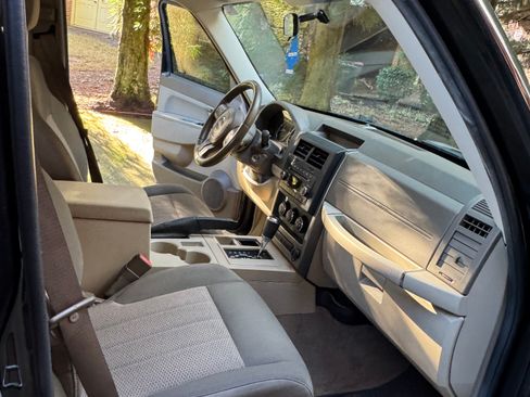 Used 2012 Jeep Liberty Sport w/ Popular Equipment Group image 14