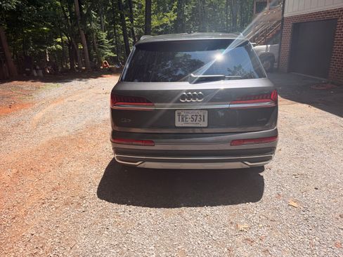 Used 2023 Audi Q7 2.0T Premium w/ Convenience Package AWD/4WD image 15