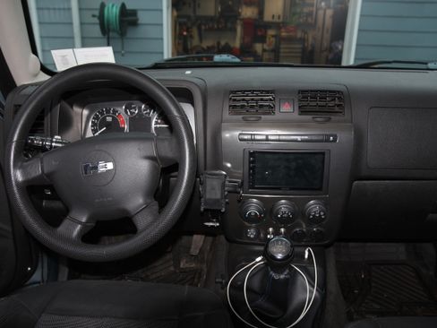 Used 2007 HUMMER H3 image 9