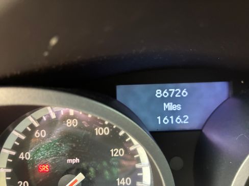 Used 2009 Mercedes-Benz SLK 350 image 8