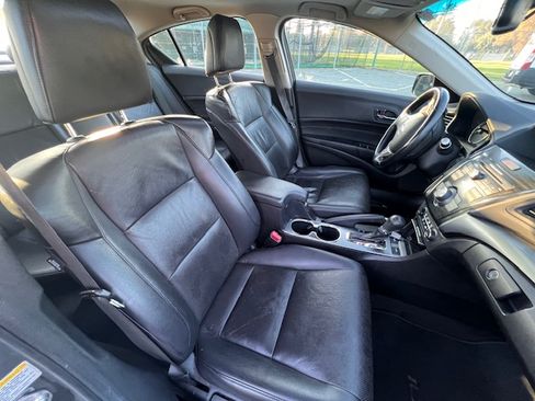 Used 2013 Acura ILX w/ Premium Package image 15