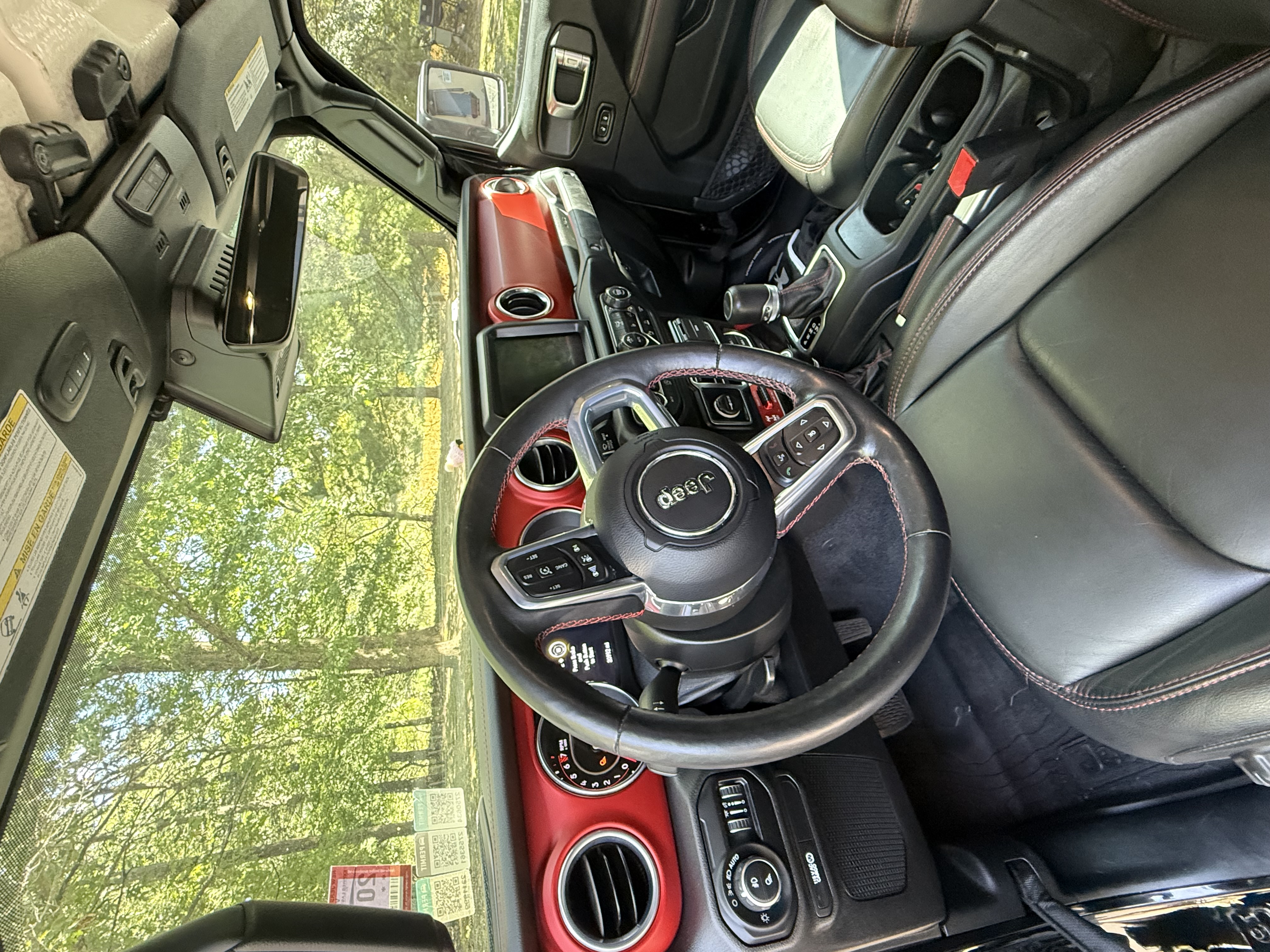 Used 2020 Jeep Gladiator Rubicon AWD/4WD image 9