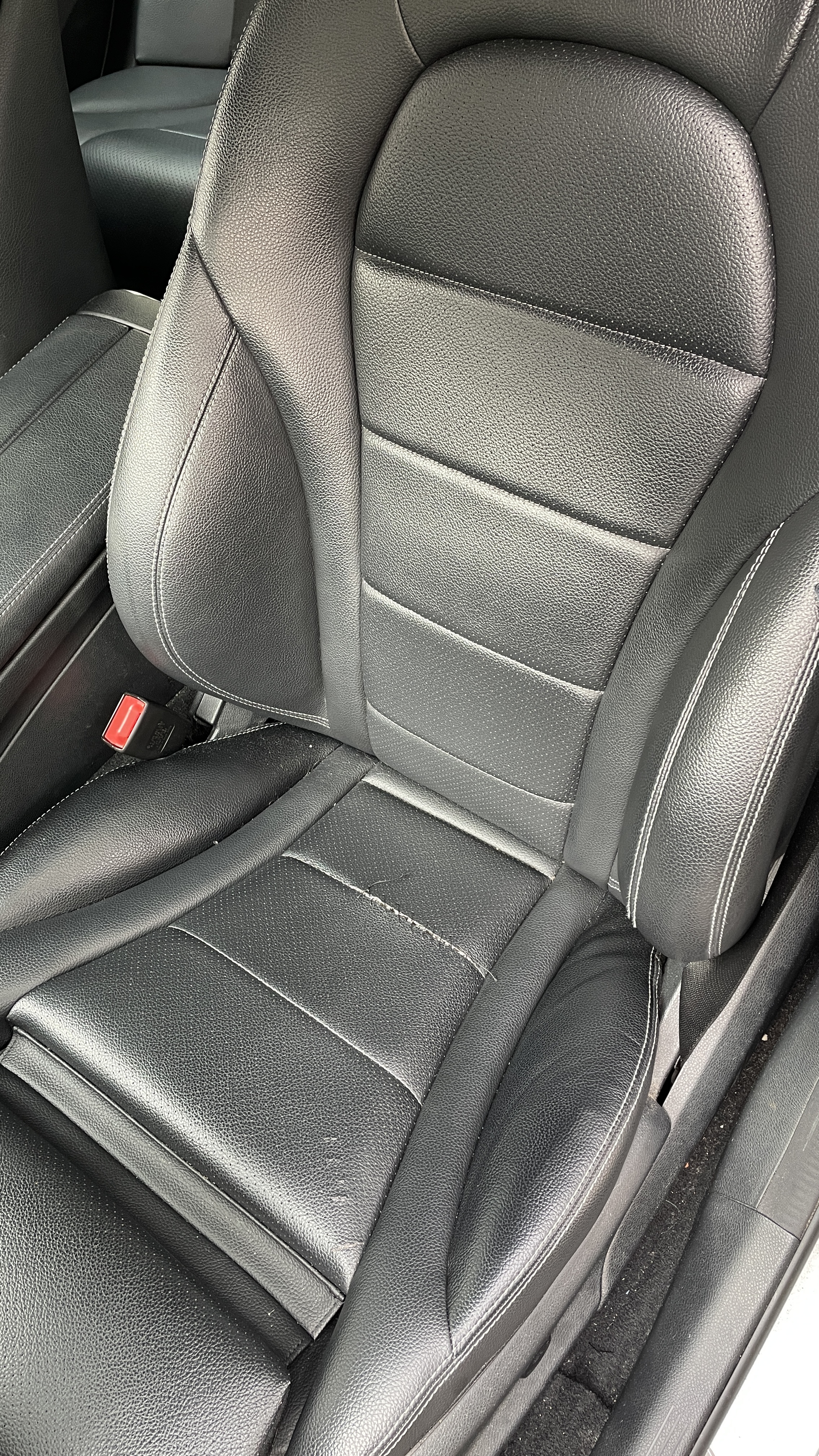 Used 2017 Mercedes-Benz C 300 4MATIC Sedan image 16