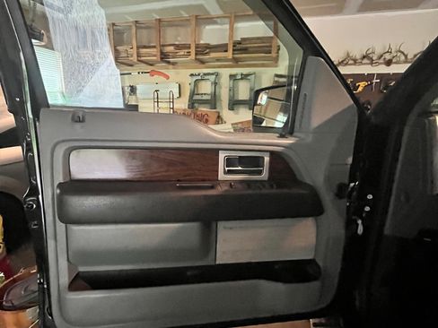 Used 2013 Ford F150 Lariat w/ Lariat Chrome Pkg AWD/4WD image 11