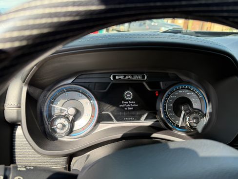 Used 2020 RAM 3500 Limited image 9