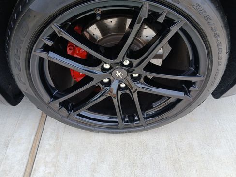 Used 2017 Maserati GranTurismo MC image 21