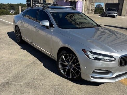 Used 2018 Volvo S90 T6 Inscription image 8