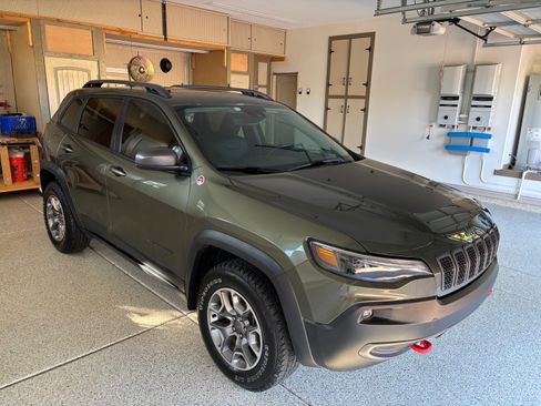 Used 2021 Jeep Cherokee Trailhawk w/ Sun, Sound & Nav Group image 1