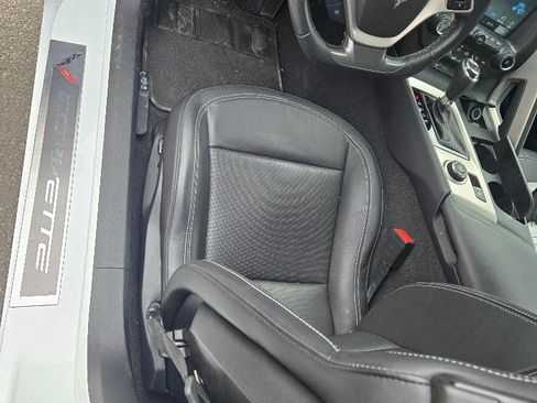 Used 2019 Chevrolet Corvette Stingray Coupe w/ Battery Protection Package image 19