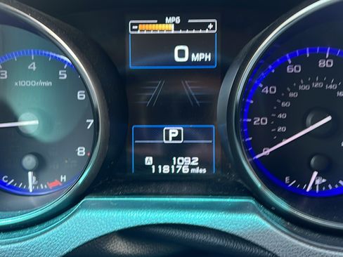Used 2016 Subaru Outback 2.5i Premium AWD/4WD image 6