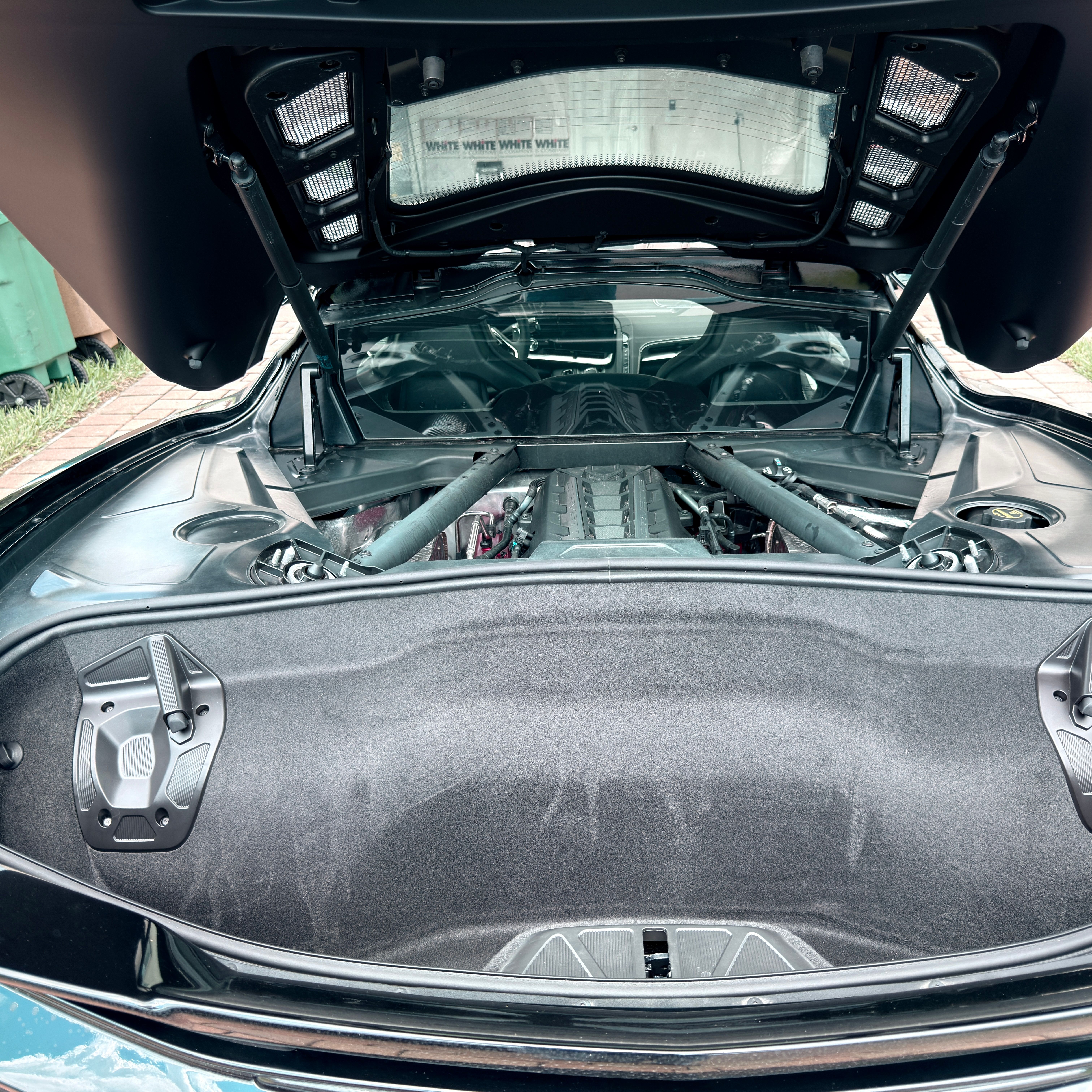 Used 2024 Chevrolet Corvette Stingray Preferred Cpe w/ Z51 Performance Package RWD image 15