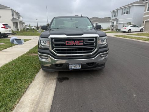 Used 2018 GMC Sierra 1500 SLE w/ SLE Value Package image 1