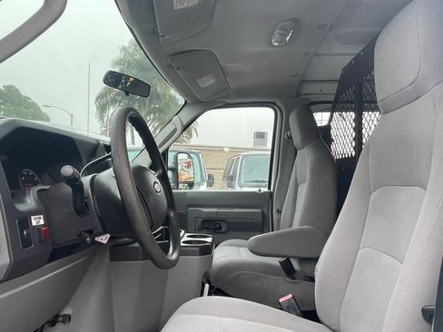 Used 2010 Ford E-250 and Econoline 250 image 22