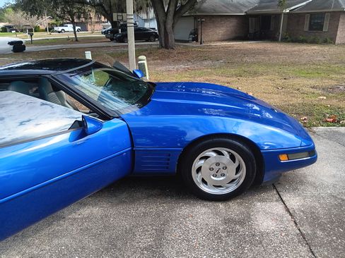 Used 1994 Chevrolet Corvette Coupe image 6