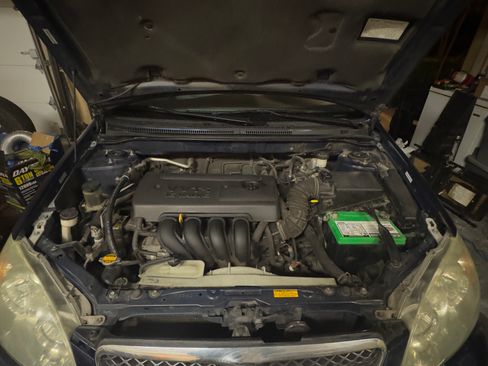 Used 2005 Toyota Corolla CE image 10