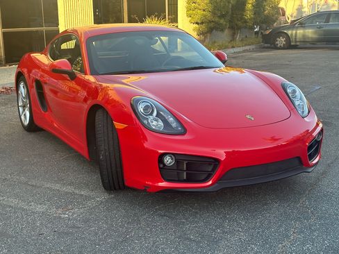 Used 2016 Porsche Cayman image 11