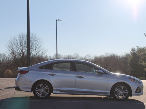Used 2018 Hyundai Sonata Sport w/ Cargo Package image 11