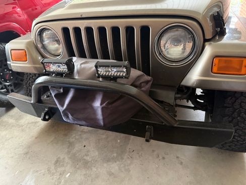 Used 2004 Jeep Wrangler X w/ Full Face Tire & Wheel Group AWD/4WD image 6