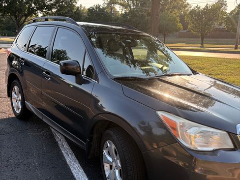 Used 2014 Subaru Forester 2.5i Limited w/ Popular Package #2 AWD/4WD image 2