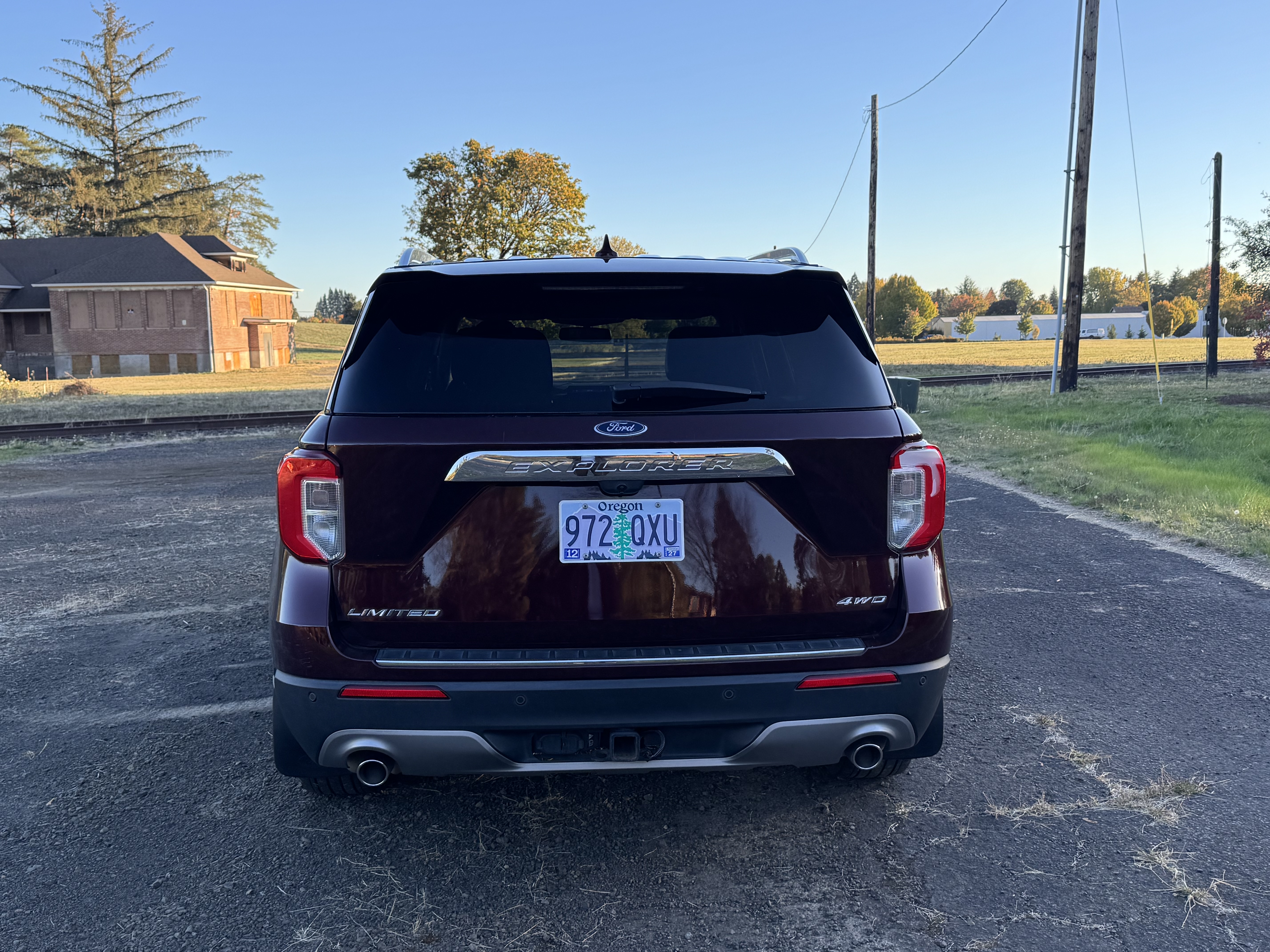 Used 2022 Ford Explorer Limited w/ Equipment Group 301A AWD/4WD image 23