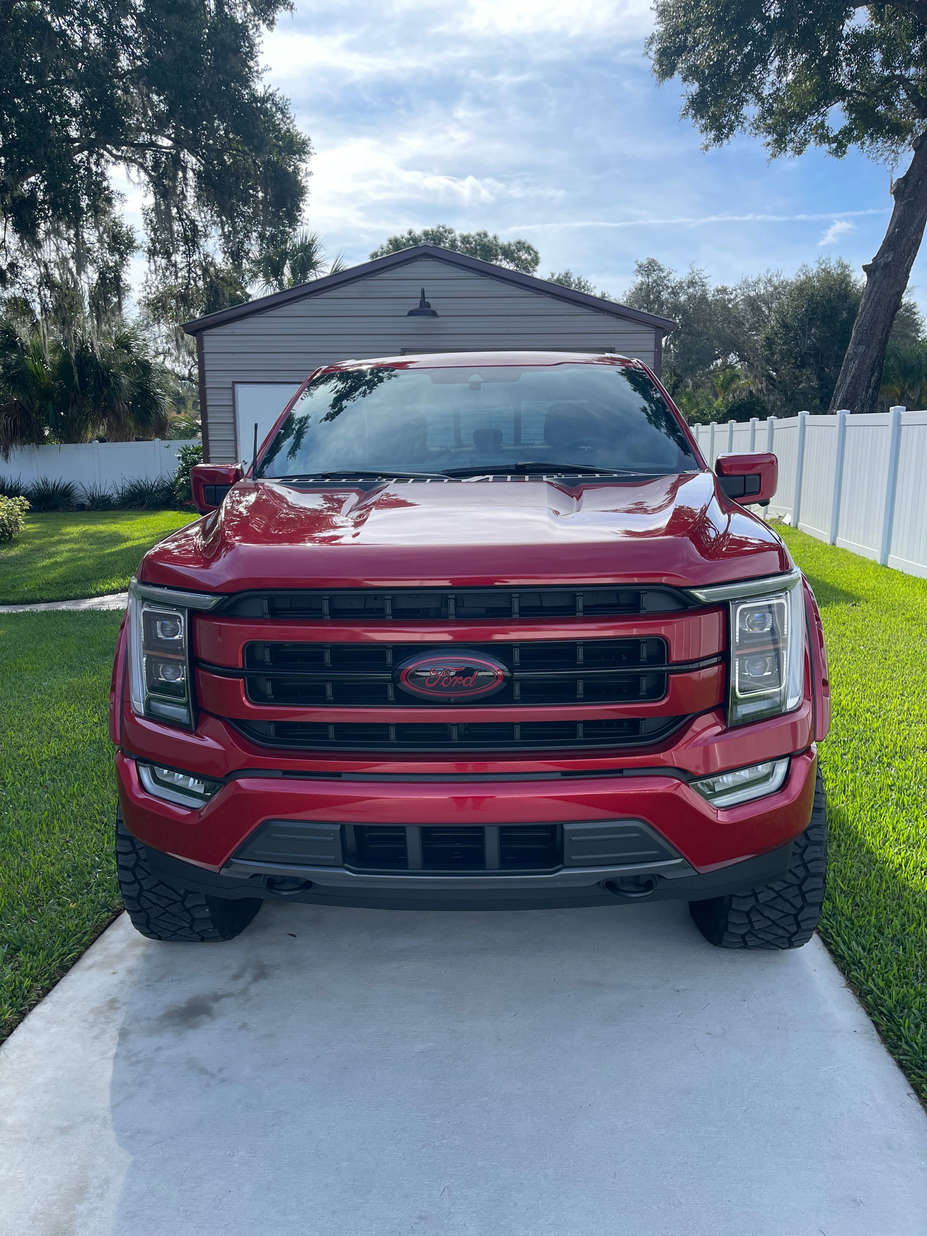 Used 2021 Ford F150 Lariat w/ Equipment Group 502A High AWD/4WD image 2