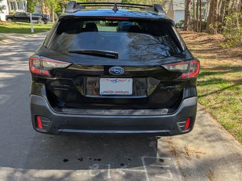 Used 2020 Subaru Outback Onyx Edition XT w/ Popular Package #2 image 9