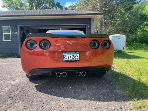 Used 2005 Chevrolet Corvette Convertible w/ Preferred Equipment Group RWD image 9