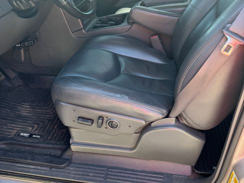 Used 2006 GMC Sierra 2500 SLE w/ Onstar Plus Package image 6