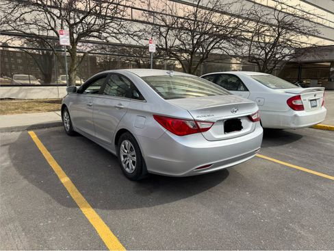 Used 2012 Hyundai Sonata GLS FWD image 4