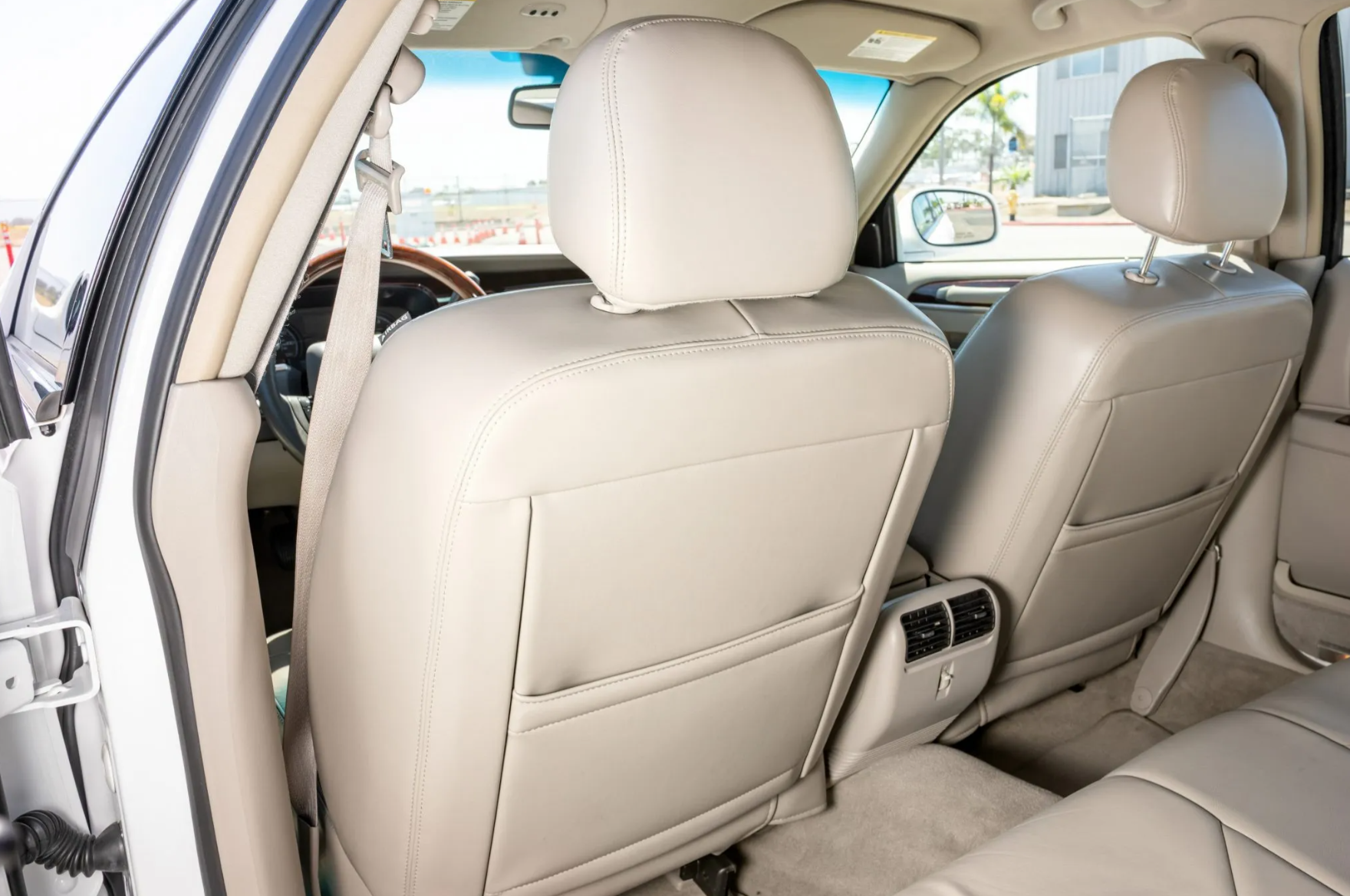 Used 2008 Lincoln Town Car Signature Limited RWD image 24