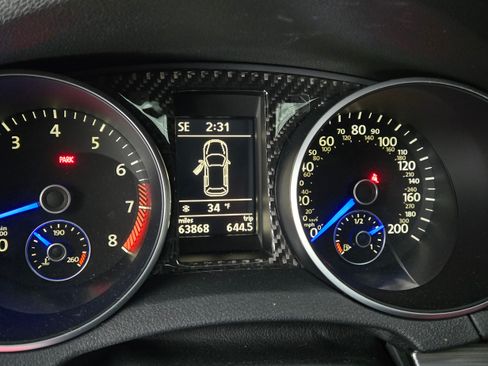 Used 2012 Volkswagen Golf R 2-Door image 12