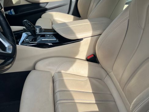 Used 2017 BMW 530i xDrive image 15