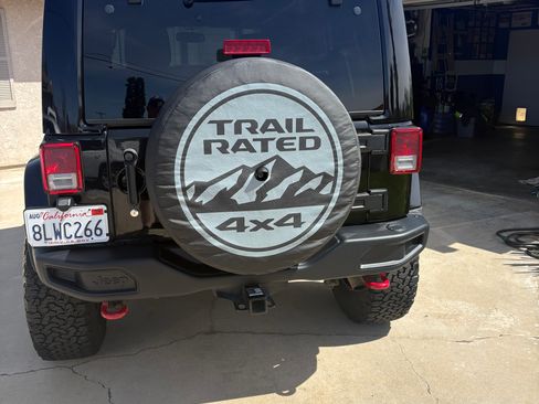 Used 2016 Jeep Wrangler Unlimited Rubicon image 6