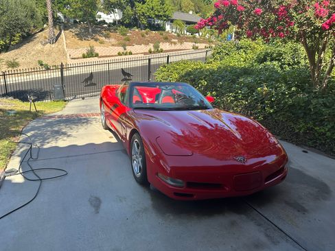 Used 2003 Chevrolet Corvette Convertible w/ Preferred Equipment Group1 image 25