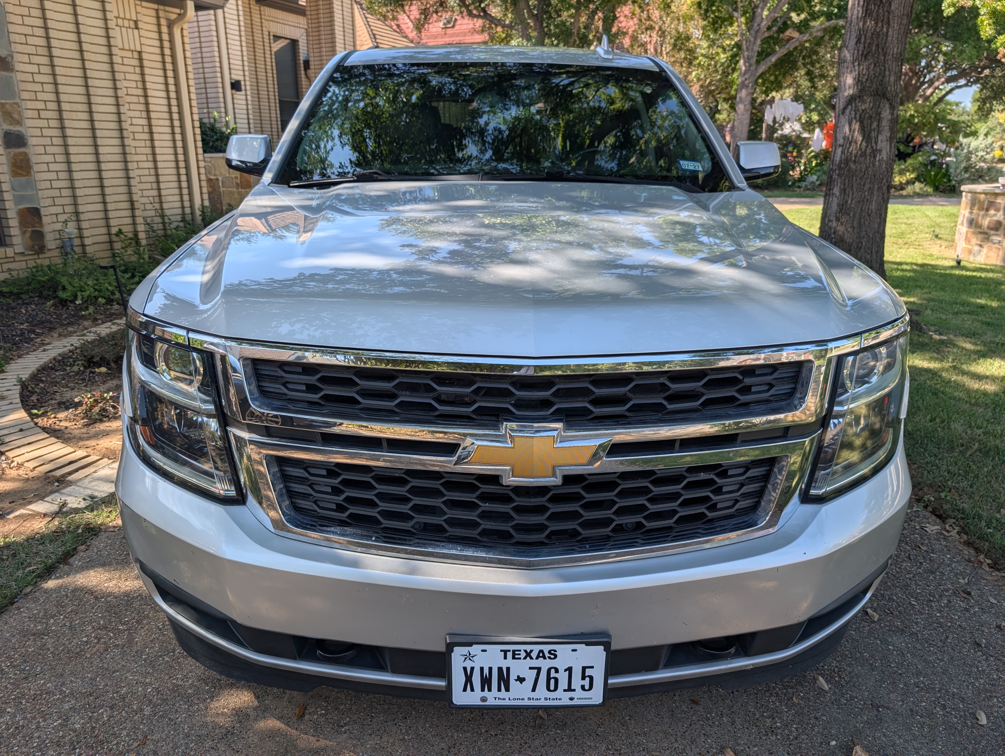 Used 2019 Chevrolet Tahoe LS w/ Skid Plate Package AWD/4WD image 2