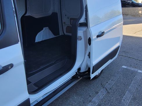 Used 2017 Ford Transit Connect XL image 11