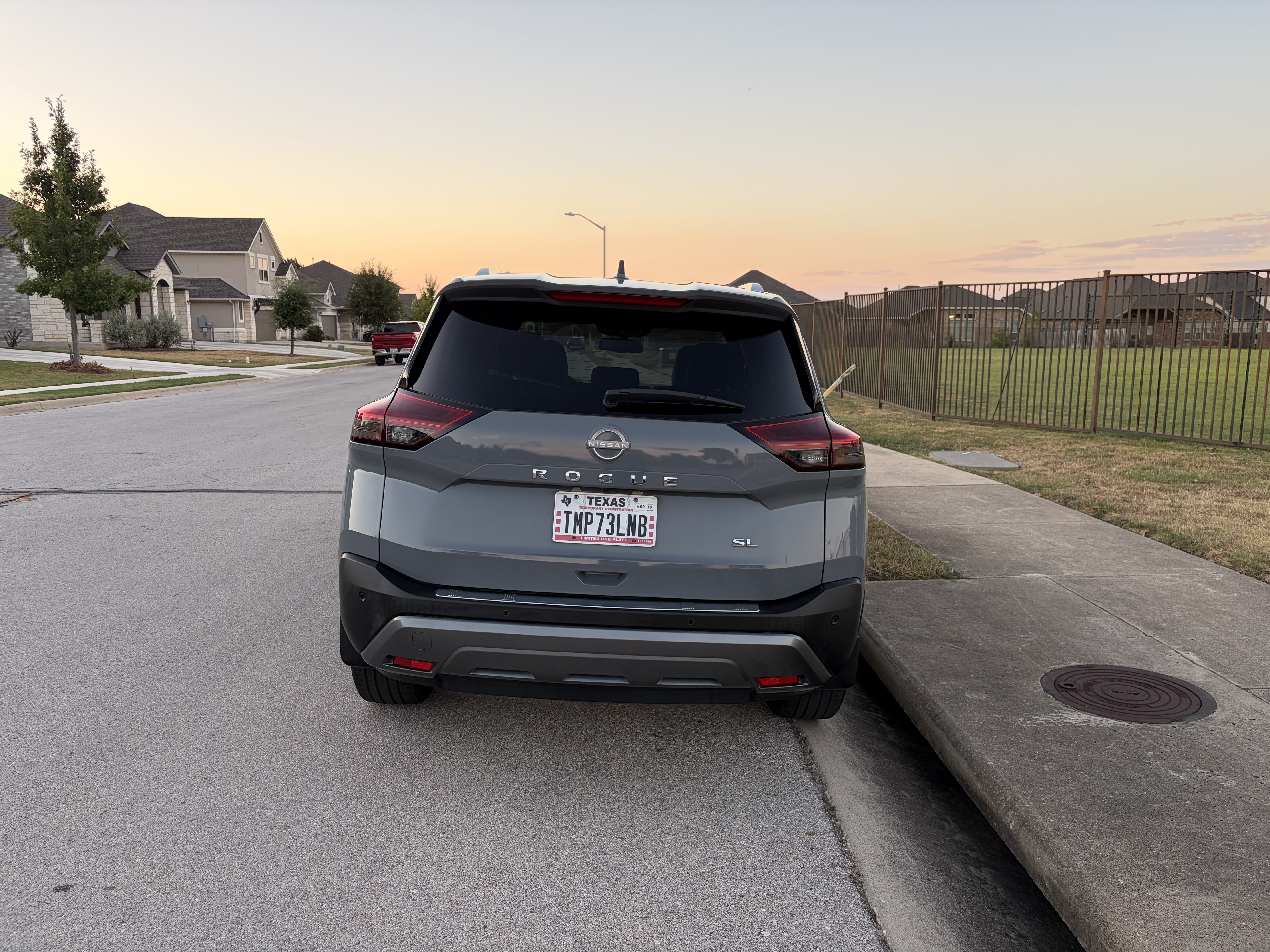 Used 2022 Nissan Rogue SL FWD image 21