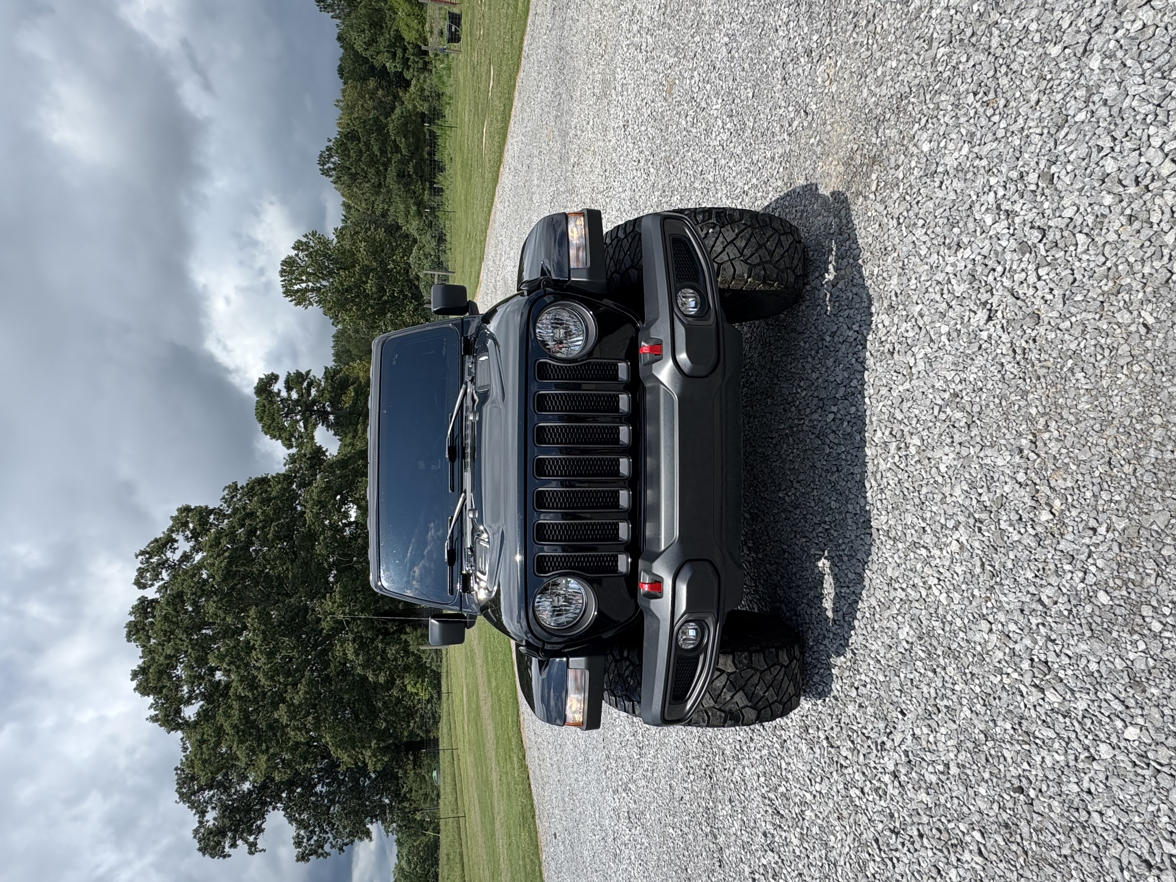 Used 2021 Jeep Wrangler Unlimited Rubicon AWD/4WD image 2