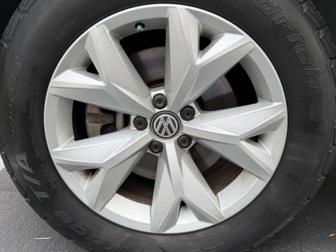 Used 2019 Volkswagen Atlas SE w/ Towing Package image 20