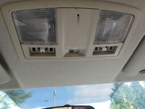 Used 2010 MAZDA MAZDA3 i Touring image 17